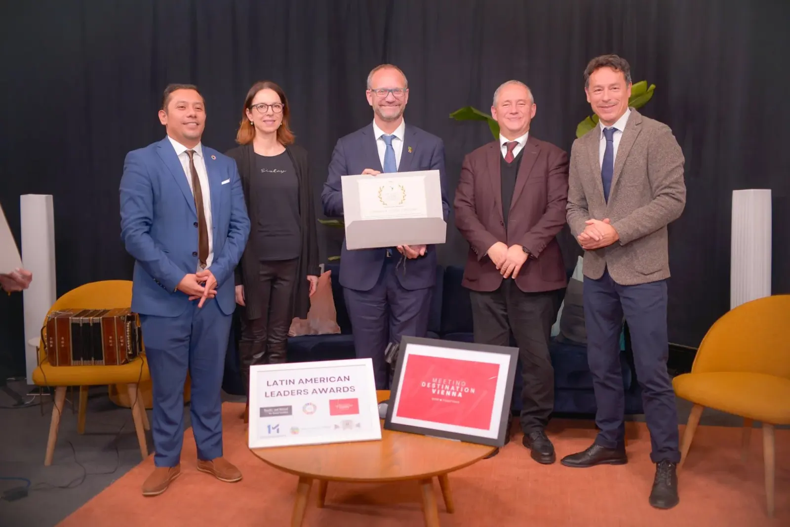 Gonzalo Muñoz Abogabir en Latin American Leaders Awards